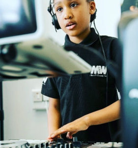 DJ Workshop for children and young people